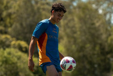 Debut di Brisbane Roar, Striker Timnas Indonesia Rafael Struick Langsung Starter