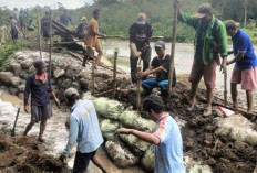 Luapan Sungai Jebolkan Irigasi, Penduduk 4 Desa Ulu Pangi Lahat Pakai Cara Ini untuk Atasi Krisis Air