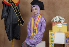 Kisah Mahasiswi Cantik Asal Palembang lulus Tercepat Dengan Predikat Pujian, Ini Trik Jitunya  