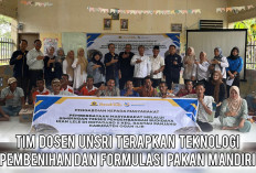 Cara Canggih Tim Dosen Unsri Dongkrak Produktivitas Budidaya Ikan Lele di Desa Kotadaro II Ogan Ilir