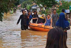 Aksi Heroik Prajurit Kodim 0416/Bute Selamatkan Lansia Terjebak Banjir