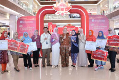 Ketua TP PKK Palembang Ajak Warga Cintai Produk Lokal Lewat Semarak UMKM Sriwijaya