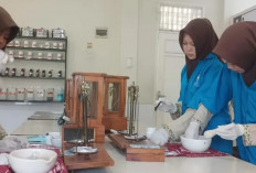 Jangan Bingung! Mau Cetak Anak-anak Jadi Farmasi Handal, Cukup Sekolah Disini Saja