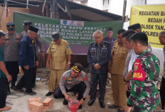 Semangat Polres Ogan Ilir Bedah Rumah Kosim Penderita Sakit Stroke di Pajar Bulan