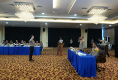 Kakorbinmas Baharkam Polri Beri Pembekalan Strategis kepada Bhabinkamtibmas di Mapolda Sumsel