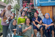 Cie-cie, Pasiter Kodim 0405 Lahat Dikerumuni Emak-emak Desa Lubuk Tampang 