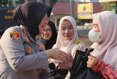 Bukti Polri Hadir di Tengah Masyarakat, Polres Ogan Ilir Bagikan Sembako dan Santunan