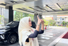 Senia Andalkan Paket Internet Tri untuk Tetap Produktif dan Aktif Berkarya di Media Sosial