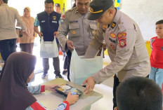 Siswa SD di Ogan Ilir Ini Dapat Makan Gratis dari Polres Ogan Ilir