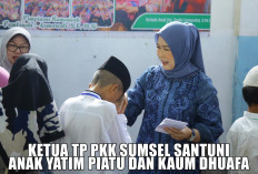 Santuni Anak Yatim Piatu dan Kaum Dhuafa, Ketua TP PKK Sumsel Sampaikan Motivas Pembakar Semangat