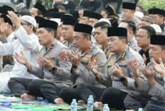 Ikhtiar Hadapi Kemarau dan Ancaman Karhutla, Polda Sumsel Gelar Shalat Istisqo