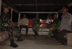 Babinsa Koramil 405-11 Tanjung Sakti Didampingi Personil Polsek Lakukan Patroli Satkamling, Ini Buktinya 