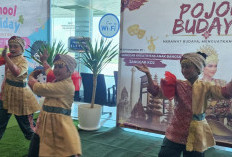 Libur Sekolah Makin Seru! Bandara Internasional SMB II Sulap Terminal Jadi Arena Kreasi dan Pentas Budaya