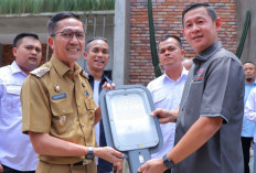 Pemkot Palembang dapat Bantuan 100 Lampu Jalan, Ratu Dewa Singgung Bantuan RTLH