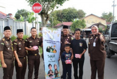 Ramadan Berkah, Kejari Pagar Alam Bagi-bagi Takjil Gratis, Ini Lokasinya