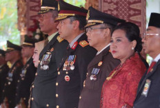 Pejabat Nomor di Polda Sumsel Ikuti Penurunan Bendera Merah Putih, Siapa?