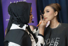 Makeover Gandeng Monika Ashari, Ajarkan MUA Belajar Fresh and Glam Modern 2024 Make Up Look 