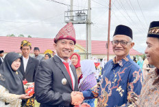 Jadi Pembina Upacara HGN 2025 dan Harlah PGRI ke 80 Tahun, Camat Muara Payang Ingatkan Hal Ini Khusus Guru