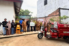 PLN UIP Sumbagsel Salurkan Bantuan Peralatan kepada Bank Sampah Lewat PLN Circular Waste Initiative
