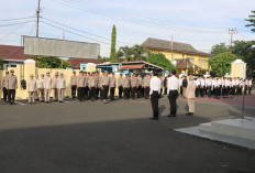 Pimpin Apel Pagi, Kapolres Lahat Tegaskan Sanksi Tanpa Pandang Bulu Bagi Personel Terlibat Kasus Ini