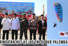 Meriahnya Peringatan HUT Ke-80 TNI di BKB Palembang, Ada Aksi Menegangkan Tim Paramotor Lanud SMH