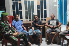 TETAP WASPADA, Anggota Babinsa Koramil 405-12 Kota Lahat dan Warga Patroli Komduk