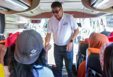 Semarak Mudik Asyik Bersama BUMN, Dirut Pusri Lepas 3 unit Bus Angkut Ratusan Pemudik Gratis