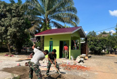 Tahapan Ini Dikerjakan 2 Anggota Satgas TMMD Kodim Lahat di Lokasi Pembangunan Poskamling
