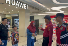 Cegah Gangguan Kamtibmas, Polisi Patroli Lokasi Keramaian di Palembang