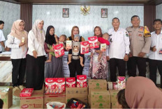 Cegah Stunting, Pemdes Rambang Senuling Bagikan Susu dan Minuman Sari Kacang Hijau untuk Balita dan Ibu Hamil