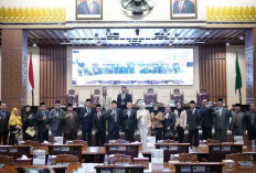 Gelar Rapat Paripurna, DPRD Sumsel Dengarkan Jawaban Gubernur Terhadap Pandangan Umum Fraksi-Fraksi