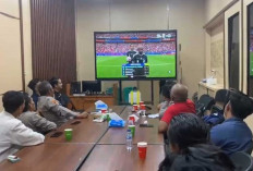 Pererat Sinergitas Polri dengan Warga, Polres Ogan Ilir Nobar Piala Dunia dengan Sabuk Kamtibmas dan Masyaraka