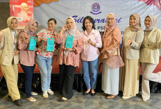 Wardah Color Expert Class, Persatuan Istri Karyawan Bank Mandiri Belajar Merias Wajah