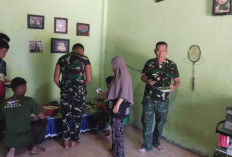 Penuh Keakraban, Ini Interaksi Stafter Kodim Lahat bersama anggota Satgas TMMD ke-128
