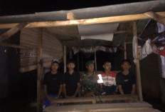 Siap Siaga, Babinsa Koramil 405-05 Pendopo Patroli Satkamling Bersama Petugas Ronda Malam