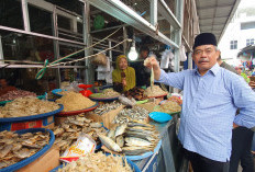 Cabup Lahat Bursah Zarnubi Temui Pedagang dan Warga di PTM Serelo, Ada Apa Ya