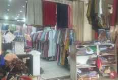 Pedagang Pakaian di Pagaralam Berharap  Pembeli Akan Ramai Akhir Ramadan