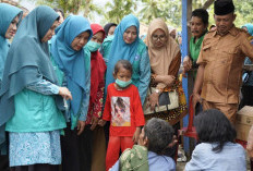 Peduli Sesama! Ketua TP PKK OKU Timur Kunjungi Panti ODGJ Labuan Batin dan Salurkan Bantuan
