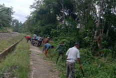 Wujudkan Desa Bersih, Warga Patikal Baru Gelar Gotong Royong Bersihkan Kantor dan Pemandian Umum