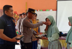 Polres Pagaralam Kembali Bagikan Makan Siang Gratis, Kali Ini Sambangi SD Negeri 53 Cawang Lama