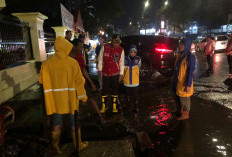 Pastikan Tak Ada Genangan Air Pasca Hujan Deras, Pj Walikota Palembang Gercep Tinjau Titik Potensi Banjir