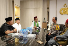 Ustaz Abdul Somad Jadi Khatib Jumat di Mapolda Sumsel, Ingatkan Tugas Polisi Adalah Amanah