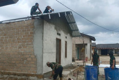 Wujudkan Hunian Layak, Satgas TMMD Ke-127 Kodim Basel Kebut Rehabilitasi Rumah Warga 