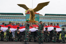 Pangdam II Sriwijaya Melepas Keberangkatan Tim Pembawa Bendera Merah Putih  Menuju Pagar Alam