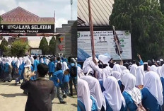 Siswa-siswi SMK Indralaya Selatan Ogan Ilir Demo di Sekolah, Minta Kepsek Dipecat!