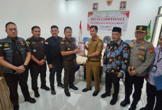SELAMAT! Kejari Lahat Serahkan Uang Pengganti Kerugian Negara kepada Pemkab, Segini Besarannya