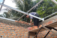 Buat Struktur Bangunan RTLH Kokoh, Satgas TMMD ke-128 Kodim Lahat Lakukan Tahapan Ini
