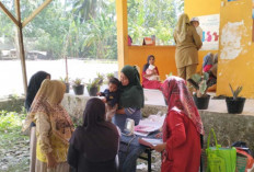 Langkah Kecil Dampak Besar, Mahasiswa KKN Universitas Andalas Bareng Tenaga Kesehatan Membangun Generasi Sehat