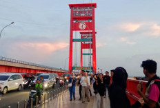 Fenomena Konten Media Sosial di Jembatan Ampera, Spot Foto yang Estetik!