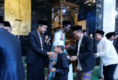 Bupati dan Wakil Bupati Ogan Ilir Salat Idul Adha Bersama Masyarakat di Masjid Agung An Nur